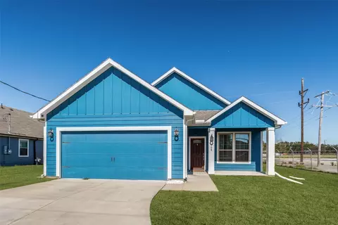 308 E Houston St, Leonard, TX 75452