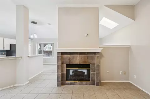 Living - 356 Arbor Ct, Euless, TX 76039 photo 7 of 10
