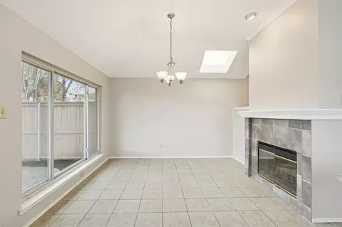 Living - 356 Arbor Ct, Euless, TX 76039 photo 8 of 10
