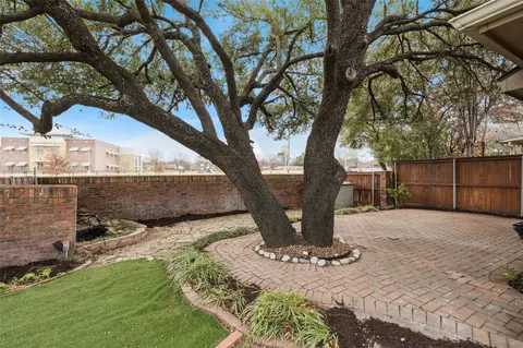 Exterior - 356 Arbor Ct, Euless, TX 76039 photo 5 of 8