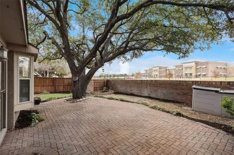 Exterior - 356 Arbor Ct, Euless, TX 76039 photo 4 of 8