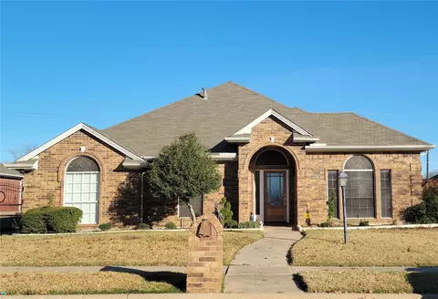 3306 Ashleaf Dr, Carrollton, TX 75007