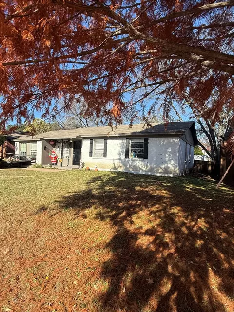 2225 Sybil Dr, Mesquite, TX 75149