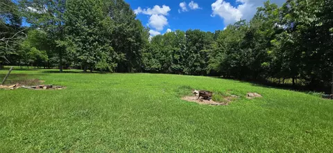 Exterior - 409 Elm St, Springhill, LA 71075 photo 3 of 4