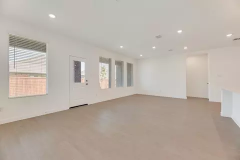 2206 Starstuck Ct, Crandall, TX 75114