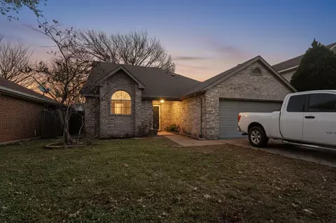 1512 Allen Dr, Cedar Hill, TX 75104