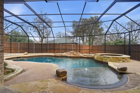 4519 Cimmaron Trl, Granbury, TX 76049