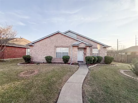 1436 Stella Dr, Lewisville, TX 75067