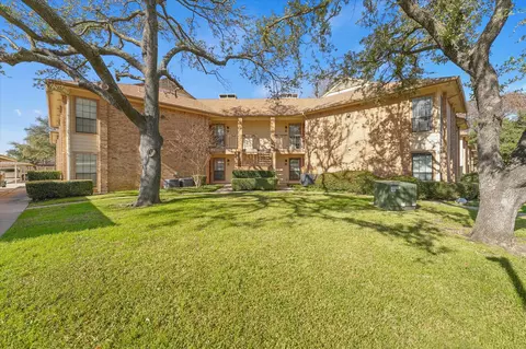 16301 Ledgemont Ln #109, Addison, TX 75001