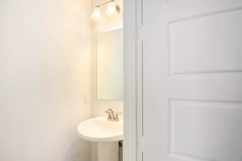 Bath - 6033 Mango, Sanger, TX 76266 photo 1 of 4