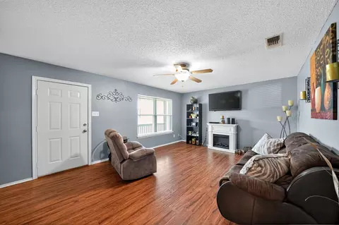 Living - 604 Mcanear St, Cleburne, TX 76033 photo 1 of 1