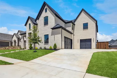 7209 Smith Farm Dr, North Richland Hills, TX 76182