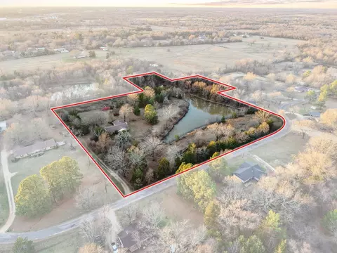 233 Haning Dr, Paris, TX 75462