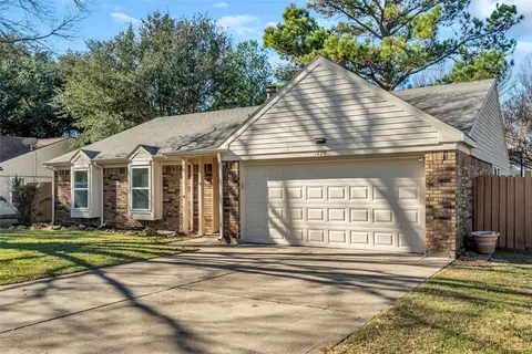 1829 Teton Dr, Grapevine, TX 76051