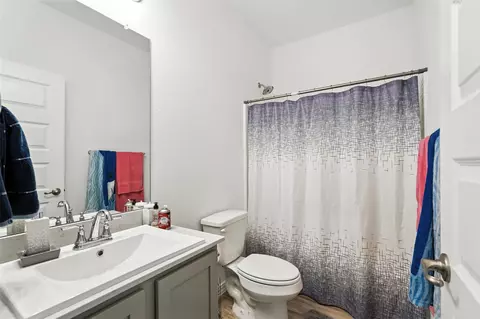 Bath - 1812 Lithgow Rd, Celina, TX 75009 photo 3 of 3