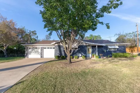 1164 Valley View Dr, Hurst, TX 76053