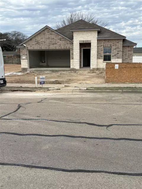 5601 Berkley Heights Dr, Waco, TX 76708