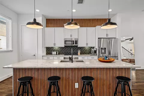 4211 Rawlins St #838, Dallas, TX 75219