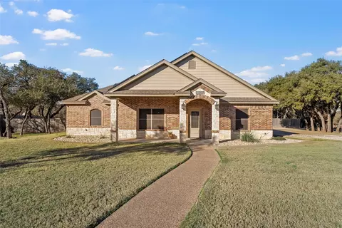 207 Cresthill Cir, Valley Mills, TX 76689