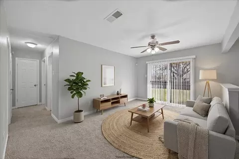 3250 Pacesetter Dr, Dallas, TX 75241