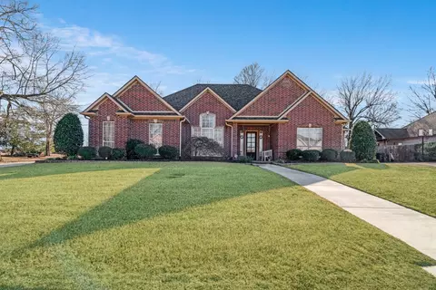 3740 Woodland Ln, Paris, TX 75462