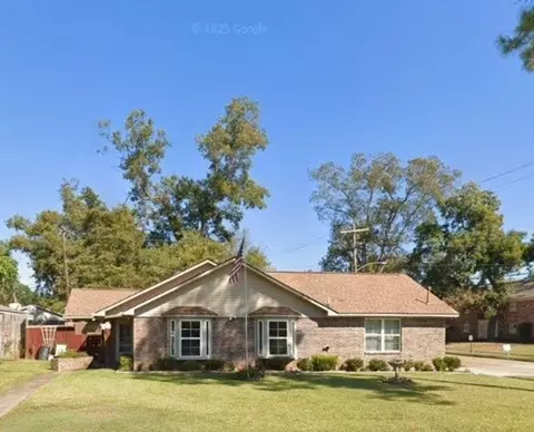 972 Captain Shreve Dr, Shreveport, LA 71105