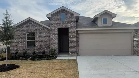 9445 Mint Hill Dr, Fort Worth, TX 76108