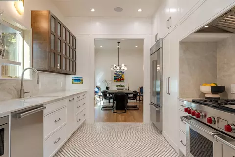 3510 Edgewater St, Dallas, TX 75205