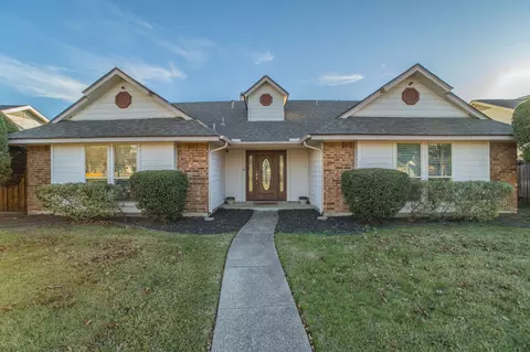 837 Redcedar Way Dr, Coppell, TX 75019