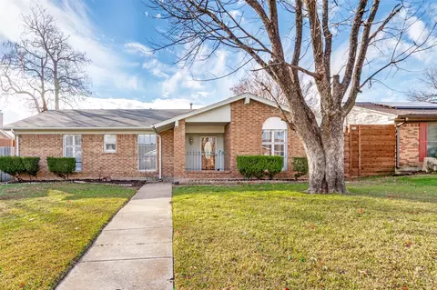 2730 Moonriver Ln, Farmers Branch, TX 75234