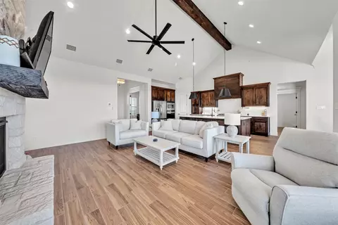 6632 Buffalo Ridge Cir, Godley, TX 76044