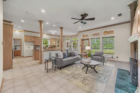 820 Windlake Cir, Heath, TX 75032