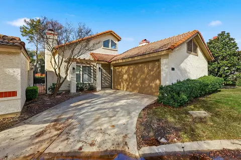 625 Fiesta Cir, Irving, TX 75063