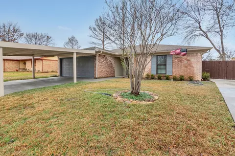 6433 Heather Dr, Watauga, TX 76148