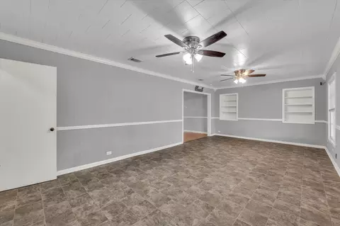 Living - 704 E Mclennan Ave, Mart, TX 76664 photo 2 of 4