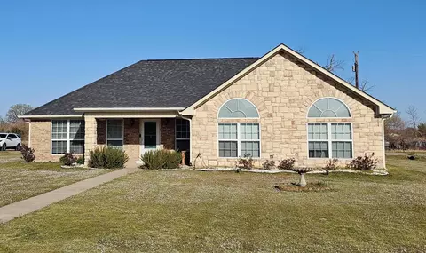 1000 Morgan, Blossom, TX 75416