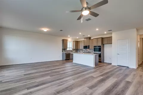 348 Fallbrook Dr, Aledo, TX 76008 photo 4