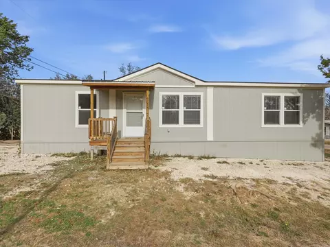 2614 Sycamore Ct, Granbury, TX 76048