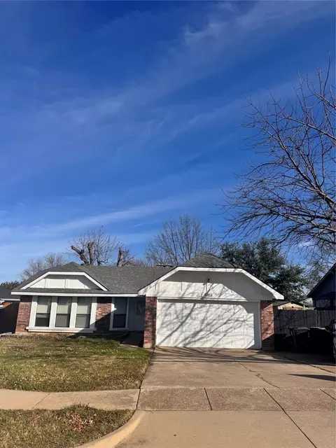 4203 Ravenhill Ln, Arlington, TX 76016