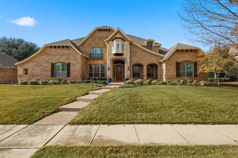 2201 Mockingbird Ln, Flower Mound, TX 75022