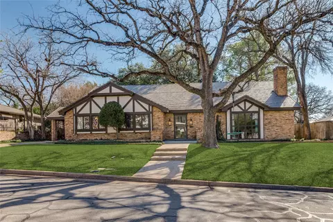 1213 Greenbriar Ln, Arlington, TX 76013