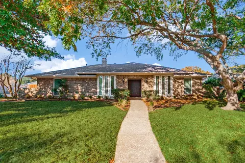 2401 Silver Holly Ln, Richardson, TX 75082