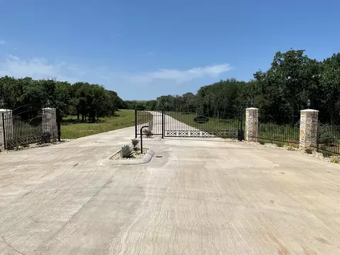 1657 Private Access 60200, Burleson, TX 76028