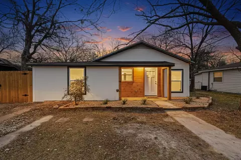 325 Wilton Dr, Greenville, TX 75401
