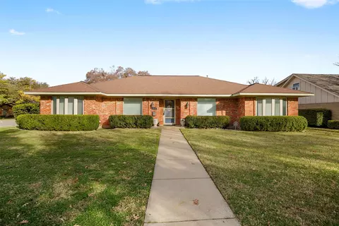 5124 Whistler Dr, Fort Worth, TX 76133