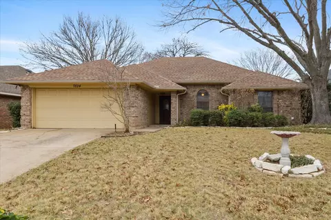 7824 Mahonia Dr, Fort Worth, TX 76133
