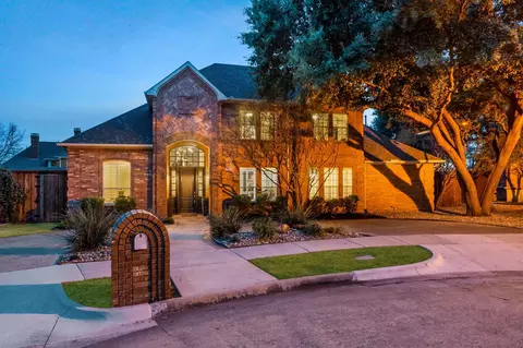 5972 Campus Ct, Plano, TX 75093