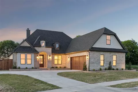 1830 Heritage Knll Dr, Sherman, TX 75092