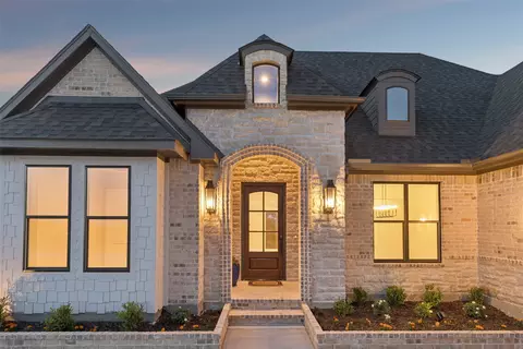1830 Heritage Knoll Dr, Sherman, TX 75092