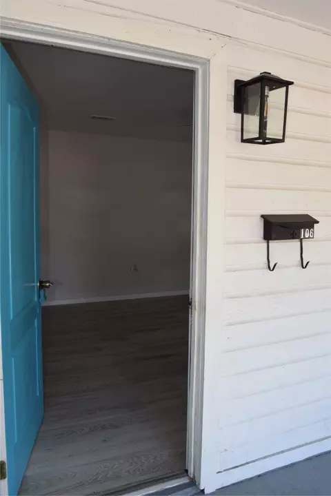 Entry Way - 106 Mcarthur, Minden, LA 71055 photo 1 of 1